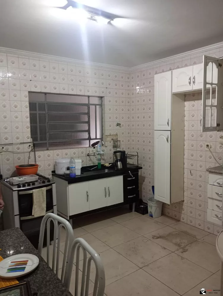 Sobrado à venda com 3 quartos, 250m² - Foto 4