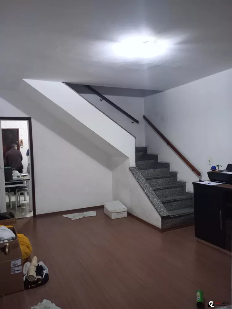 Sobrado à venda com 3 quartos, 250m² - Foto 3