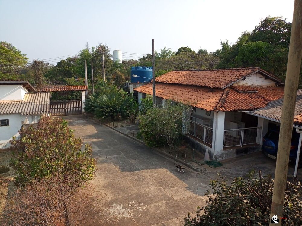 Chácara, 2 quartos, 2535 m² - Foto 1