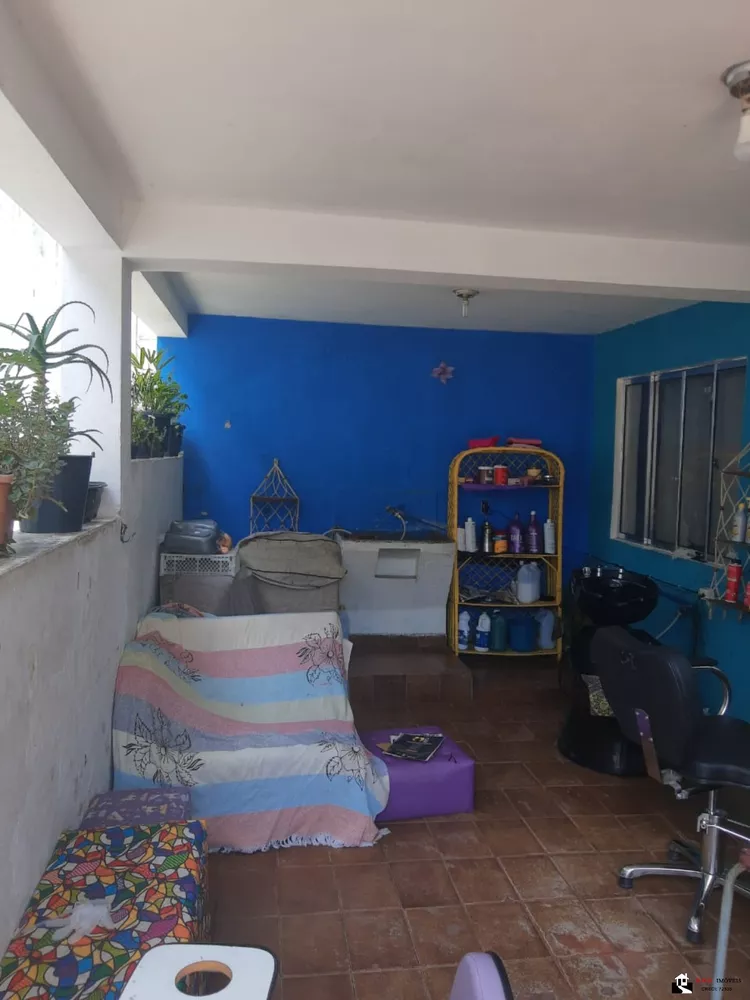 Casa à venda com 5 quartos, 200m² - Foto 13