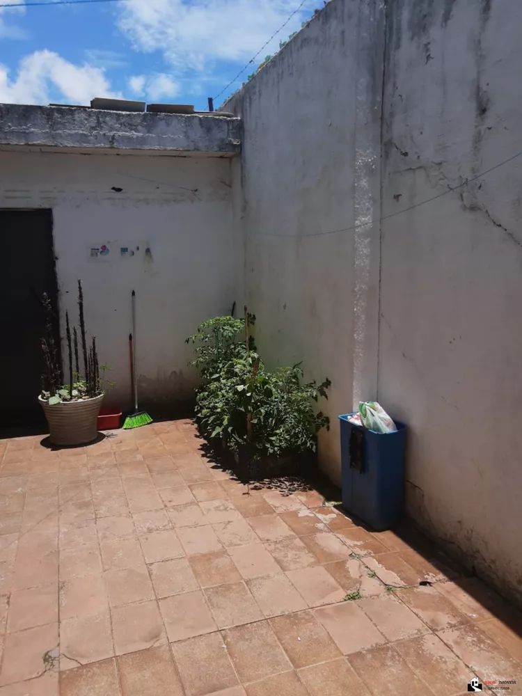 Casa à venda com 5 quartos, 200m² - Foto 15