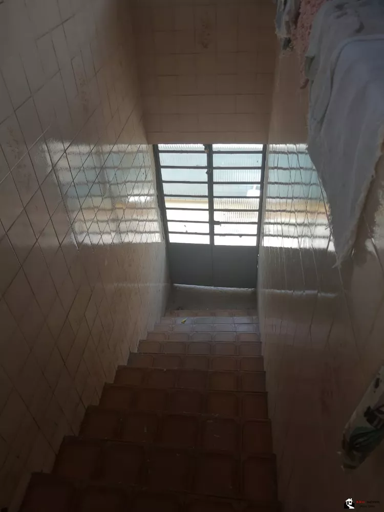 Casa à venda com 5 quartos, 200m² - Foto 16