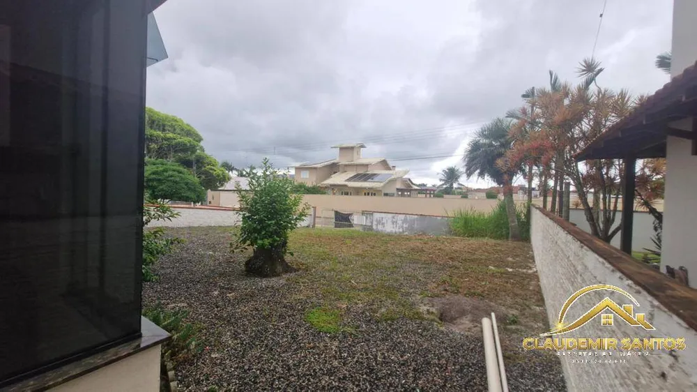 Casa, 3 quartos, 245 m² - Foto 15