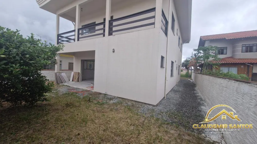 Casa, 3 quartos, 245 m² - Foto 3