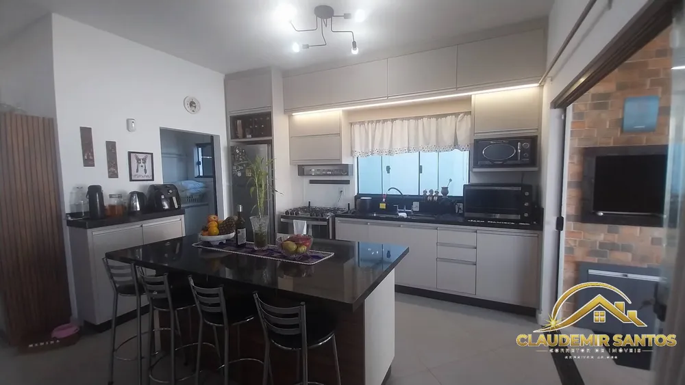 Casa, 3 quartos, 200 m² - Foto 6