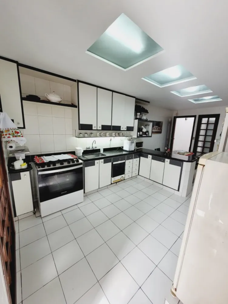 Casa, 3 quartos, 290 m² - Foto 7