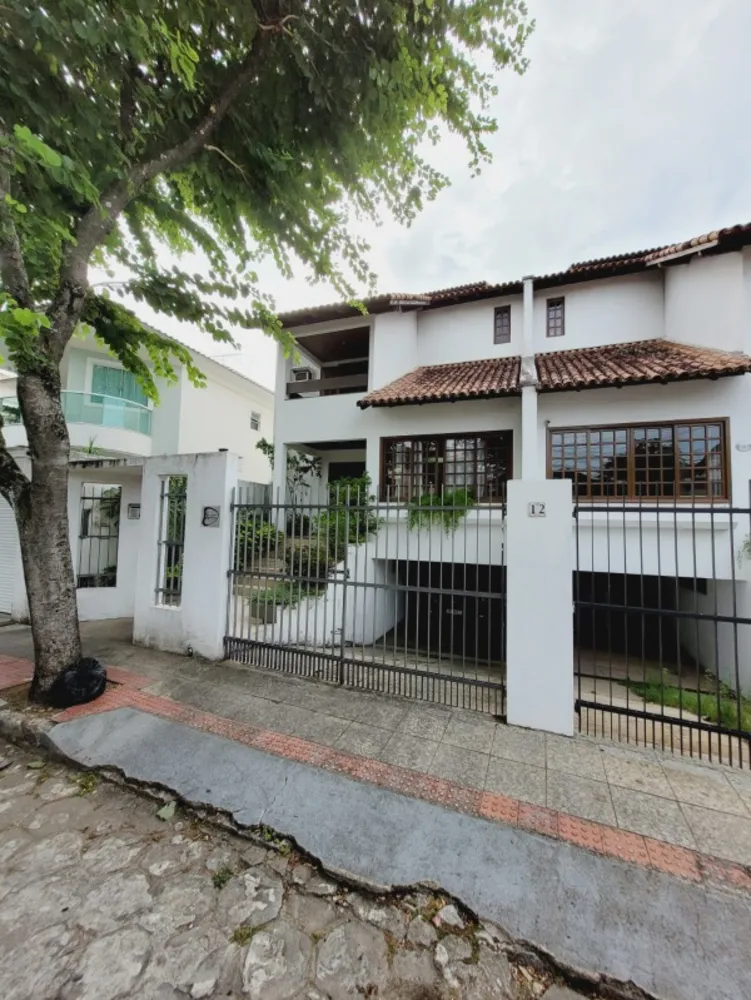 Casa, 3 quartos, 290 m² - Foto 1