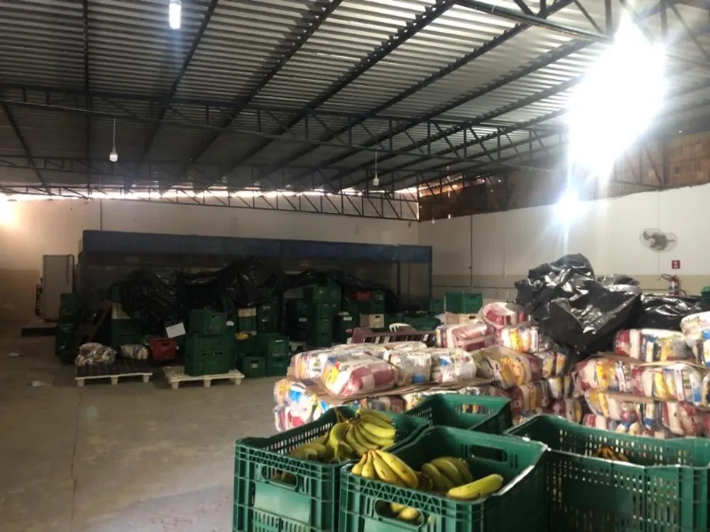 Loteamento e Condomínio, 1296 m² - Foto 4