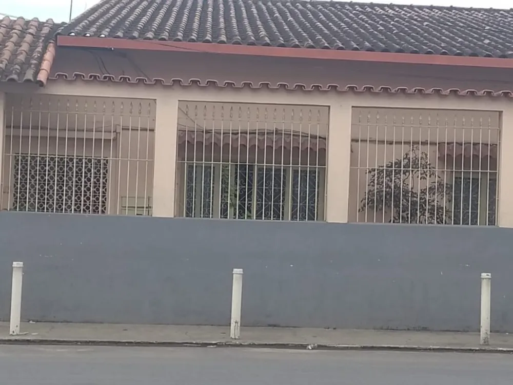 Casa, 6 quartos, 237 m² - Foto 2