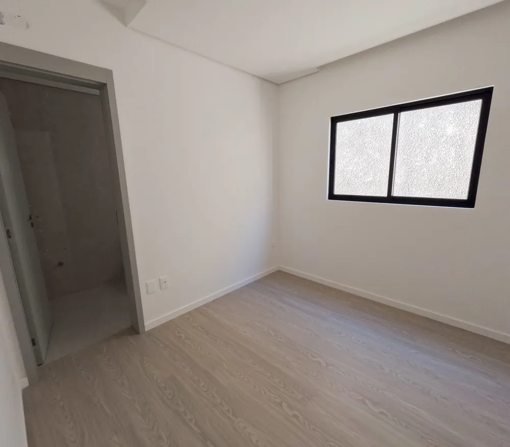 Casa, 3 quartos, 175 m² - Foto 1