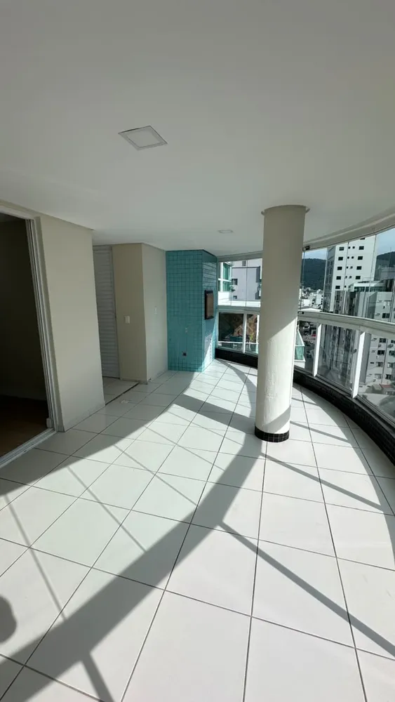 Apartamento, 3 quartos, 111 m² - Foto 2