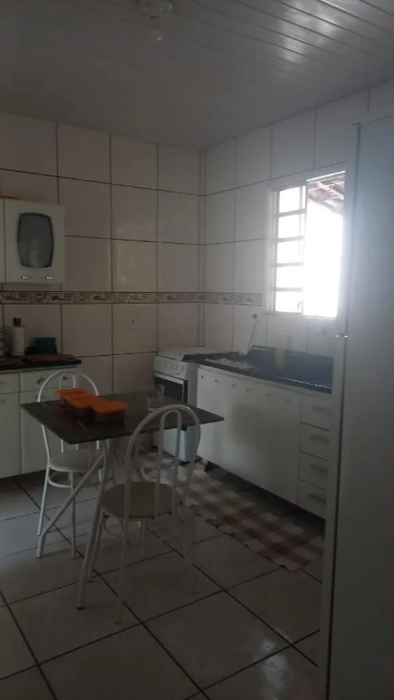 Casa, 6 quartos, 178 m² - Foto 2