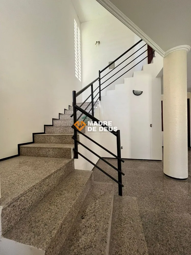 Casa, 6 quartos, 260 m² - Foto 5
