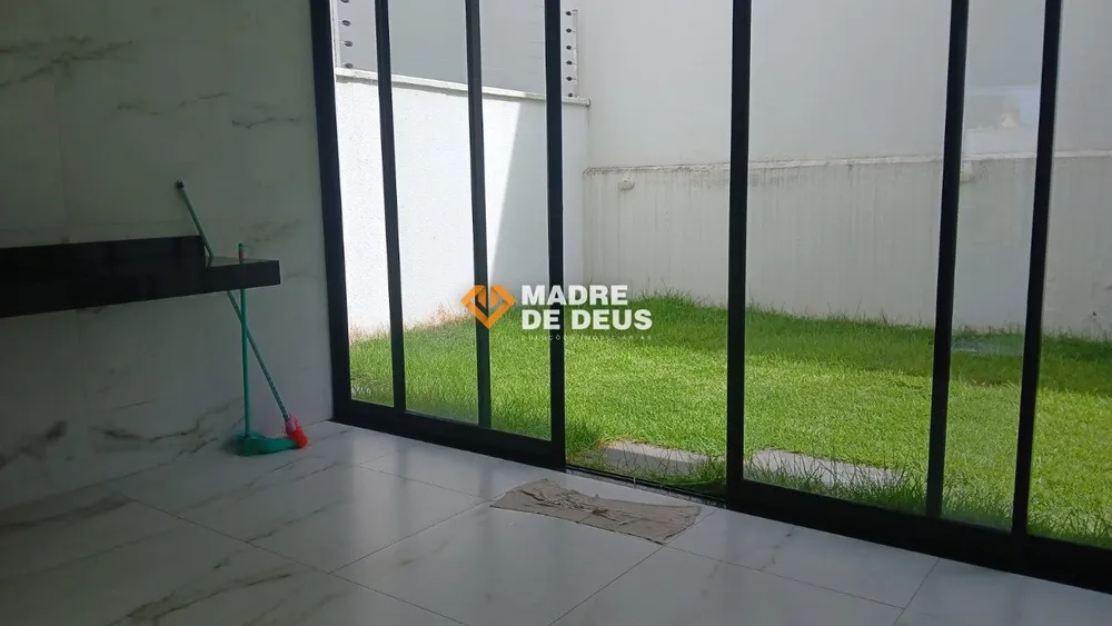 Casa, 4 quartos, 166 m² - Foto 2