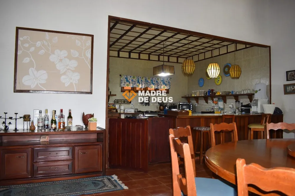Chácara, 5 quartos, 6200 m² - Foto 2