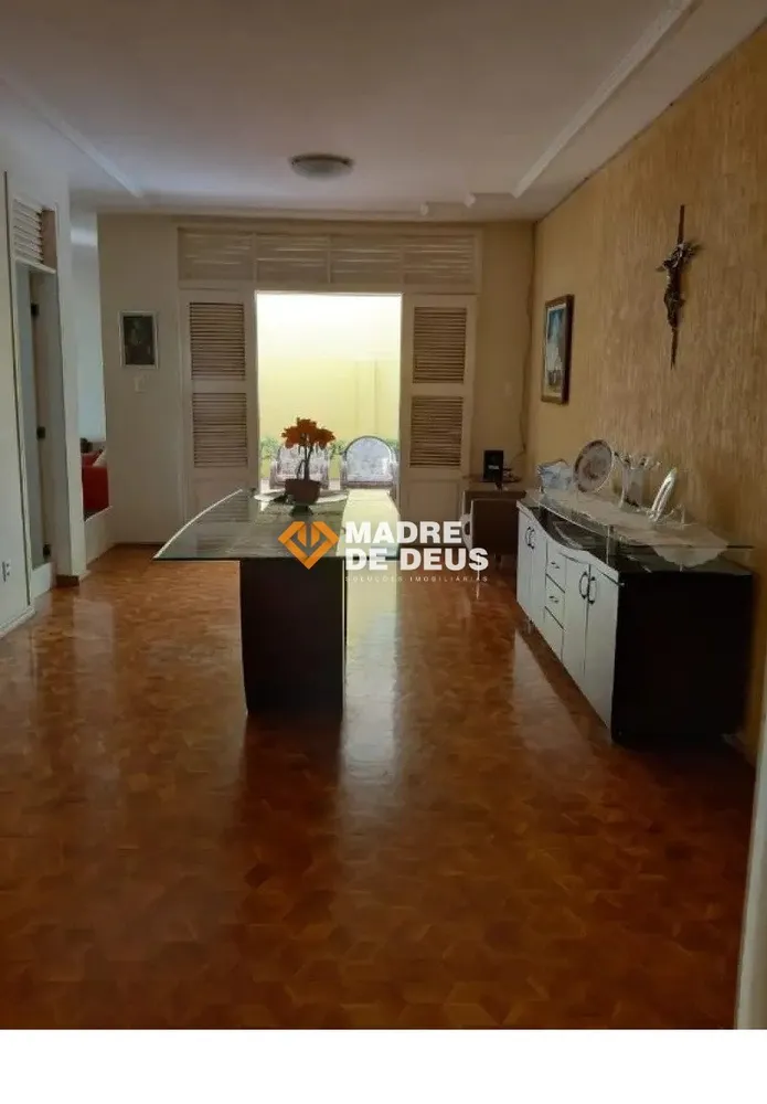 Casa, 3 quartos, 252 m² - Foto 6