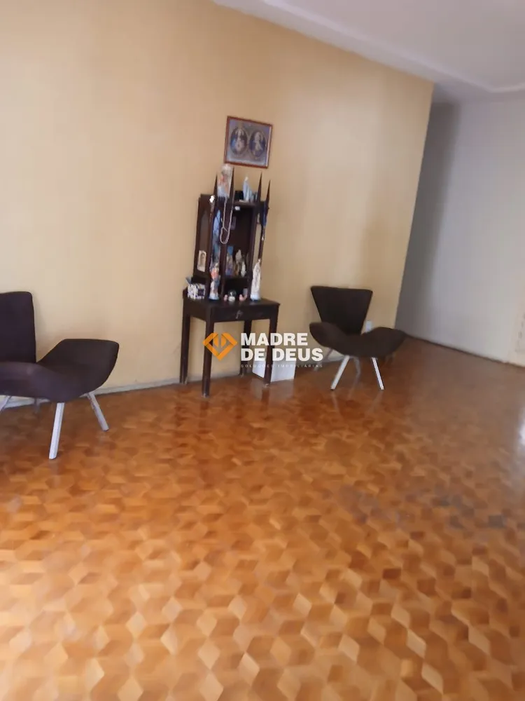 Casa, 3 quartos, 252 m² - Foto 1