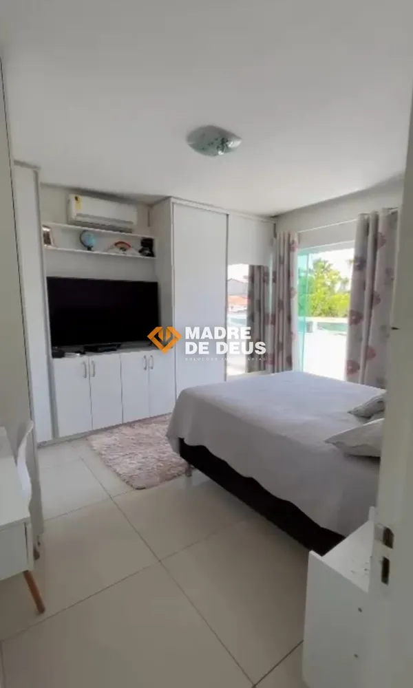 Casa, 3 quartos, 240 m² - Foto 1