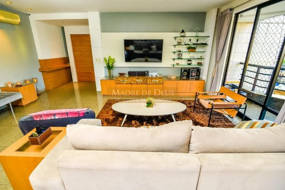 Apartamento, 3 quartos, 253 m² - Foto 1