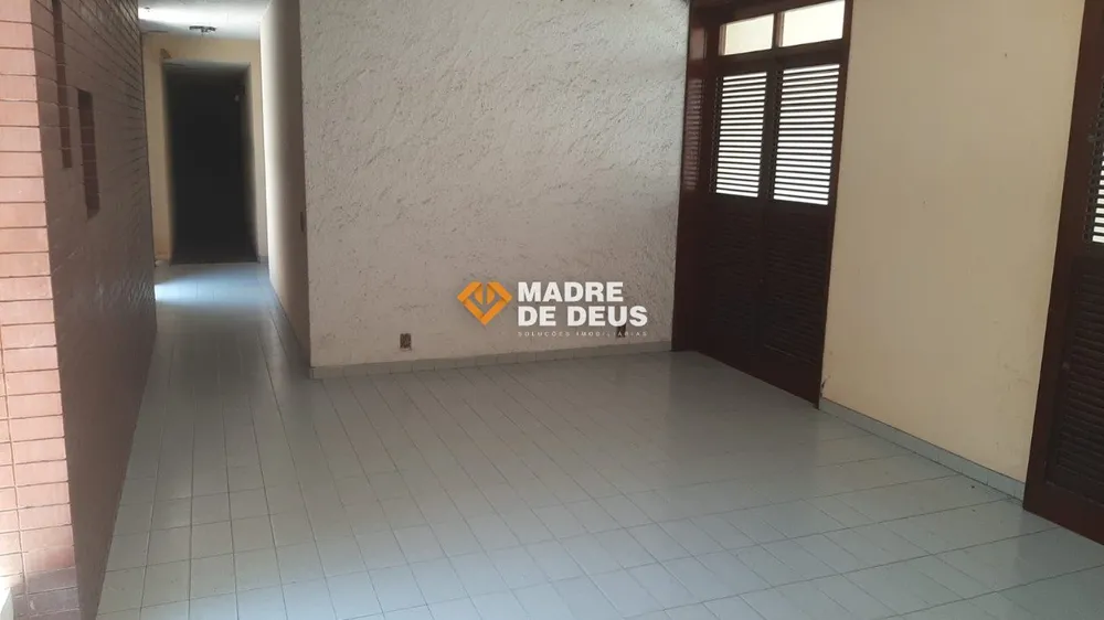 Casa, 4 quartos, 259 m² - Foto 1
