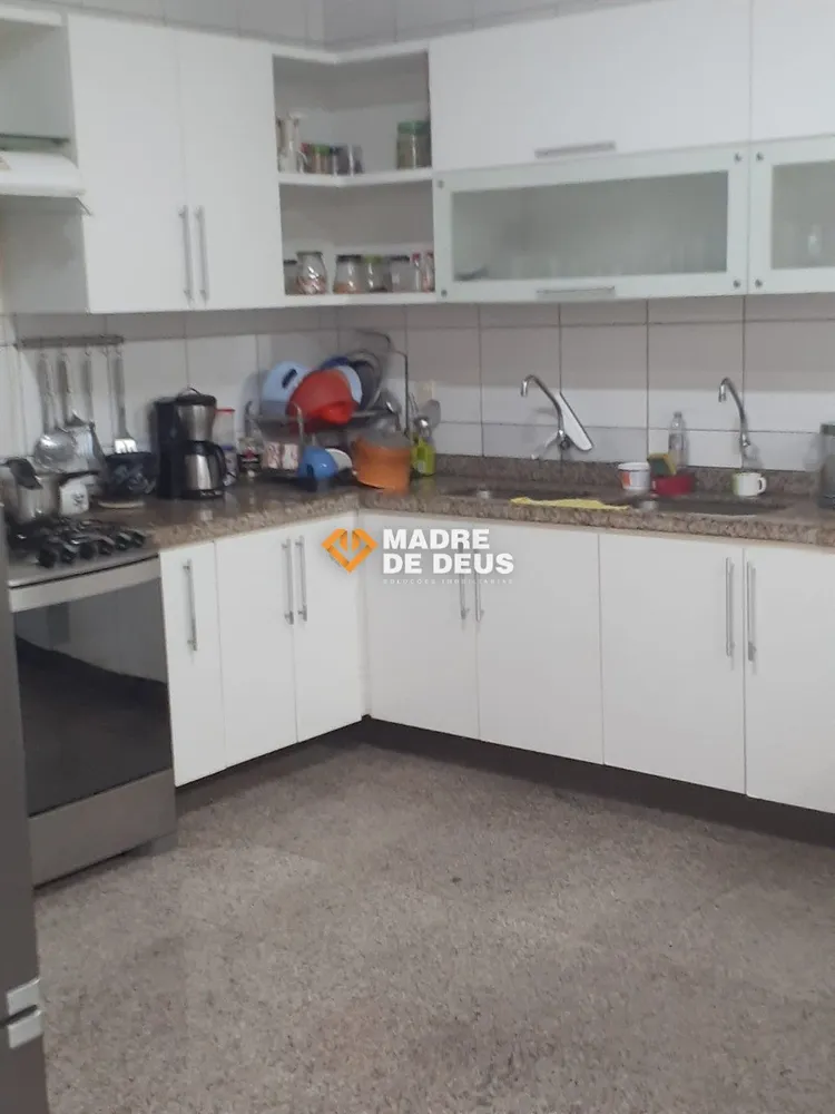 Casa, 4 quartos, 210 m² - Foto 4
