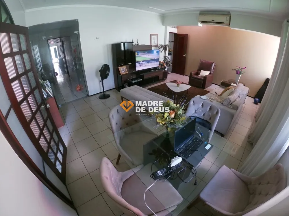 Casa, 3 quartos, 197 m² - Foto 2