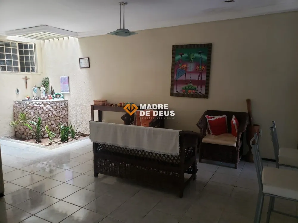 Casa, 5 quartos, 167 m² - Foto 2
