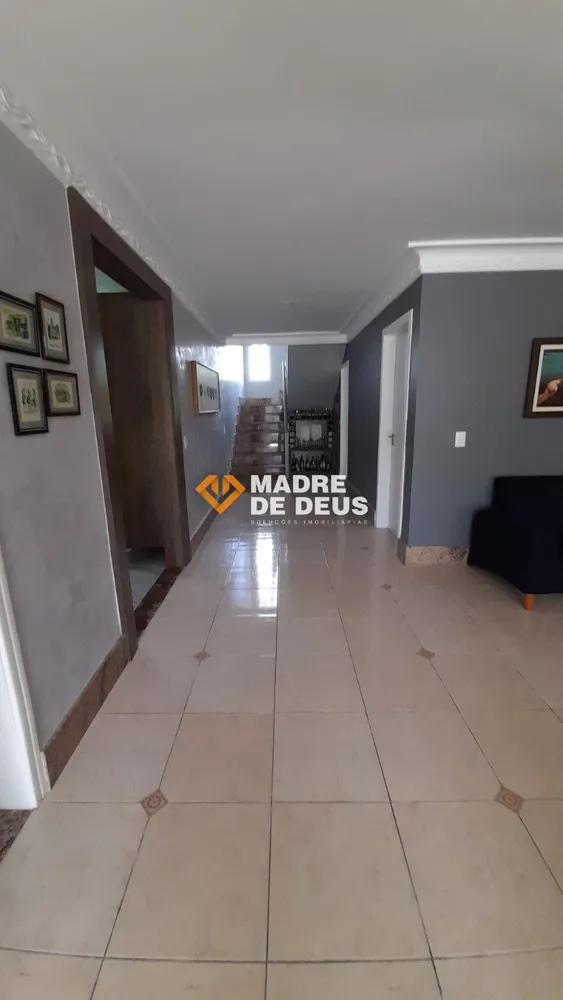 Casa, 4 quartos, 388 m² - Foto 1