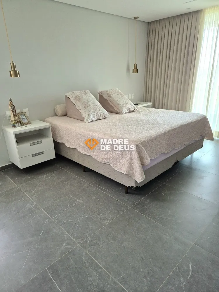 Casa, 3 quartos, 262 m² - Foto 4