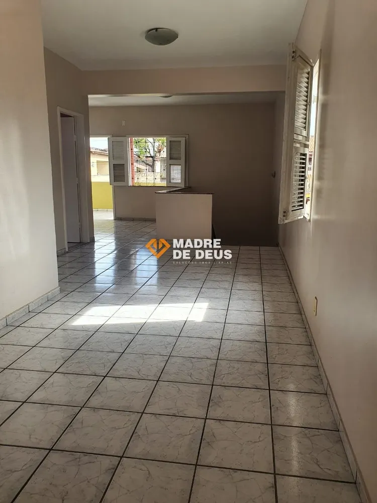 Casa, 4 quartos, 250 m² - Foto 9