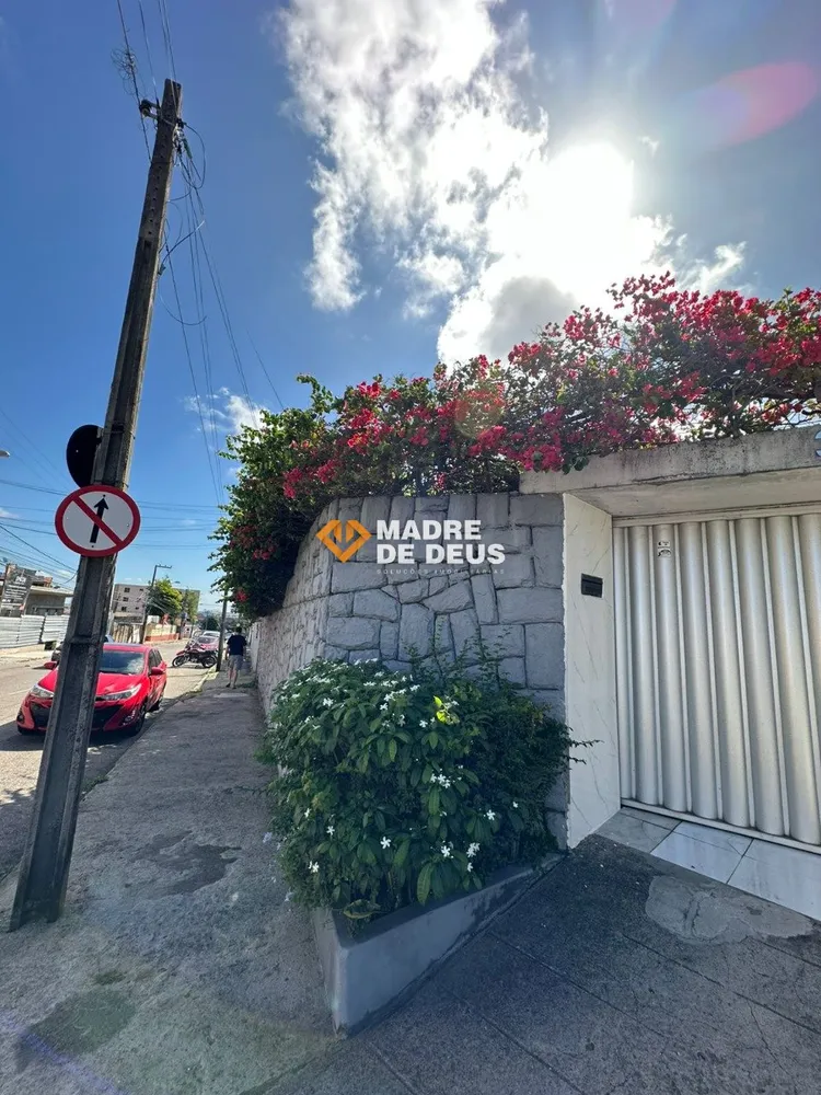 Casa, 5 quartos, 368 m² - Foto 2