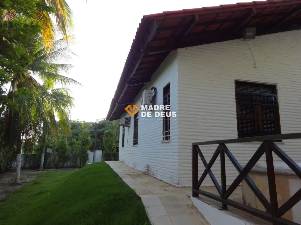 Casa, 3 quartos, 191 m² - Foto 2