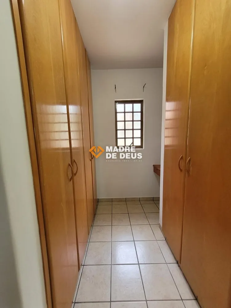 Casa, 2 quartos, 240 m² - Foto 12