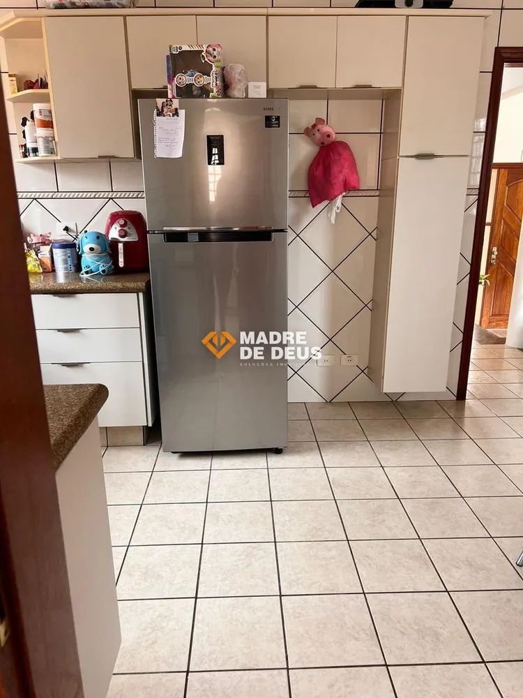 Casa, 2 quartos, 240 m² - Foto 3