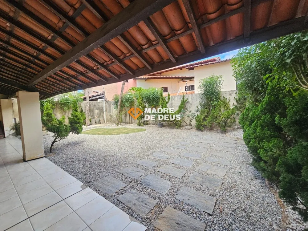Casa, 4 quartos, 277 m² - Foto 3