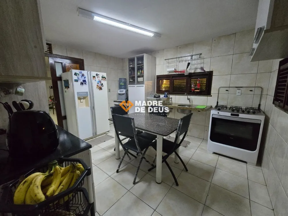 Casa, 4 quartos, 277 m² - Foto 1