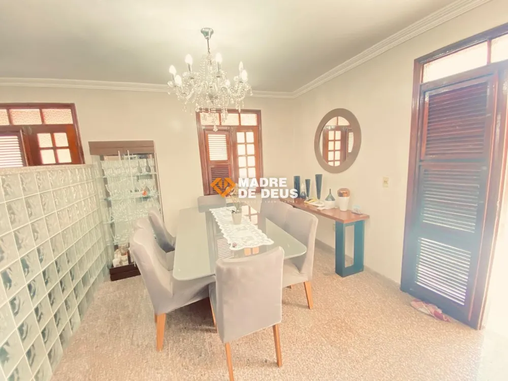 Casa, 5 quartos, 286 m² - Foto 2