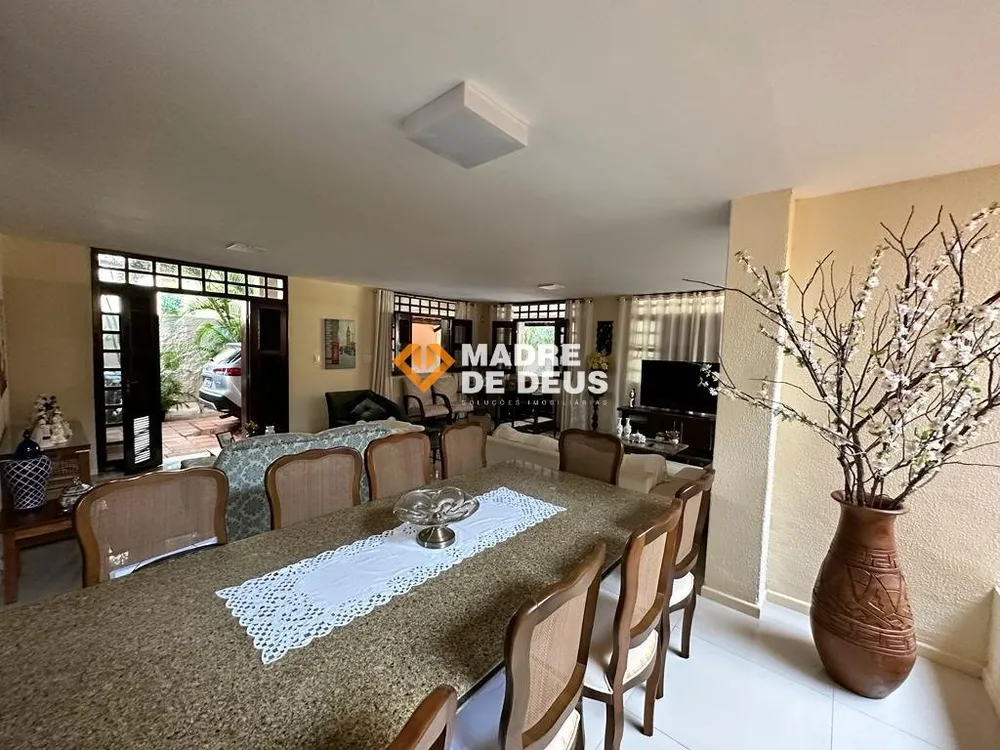 Casa, 6 quartos, 437 m² - Foto 2