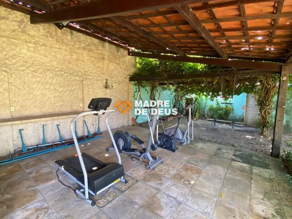 Casa, 6 quartos, 700 m² - Foto 2