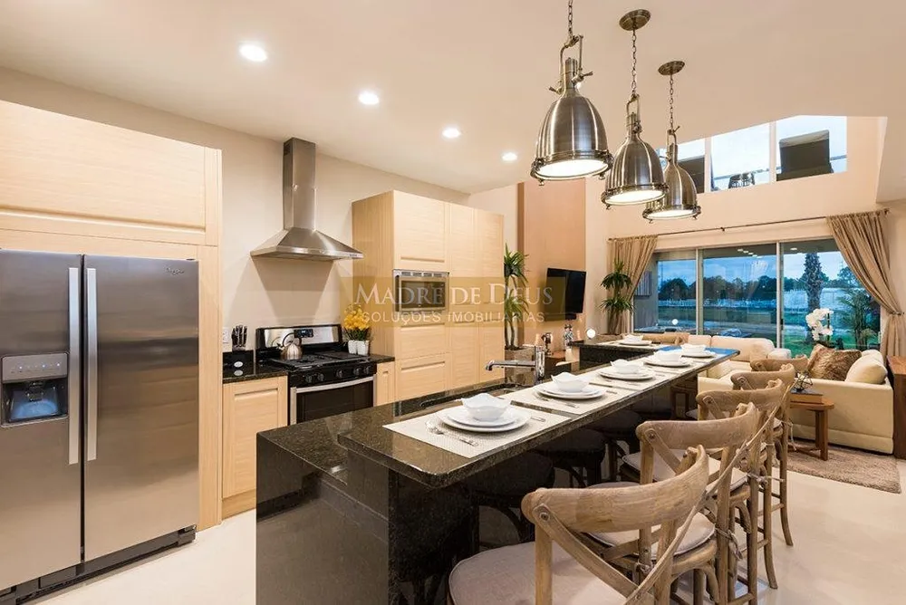 Casa, 3 quartos, 226 m² - Foto 9