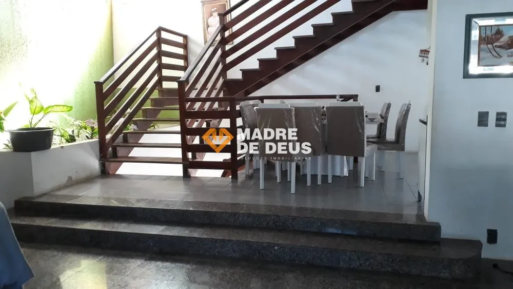Casa, 4 quartos, 470 m² - Foto 2