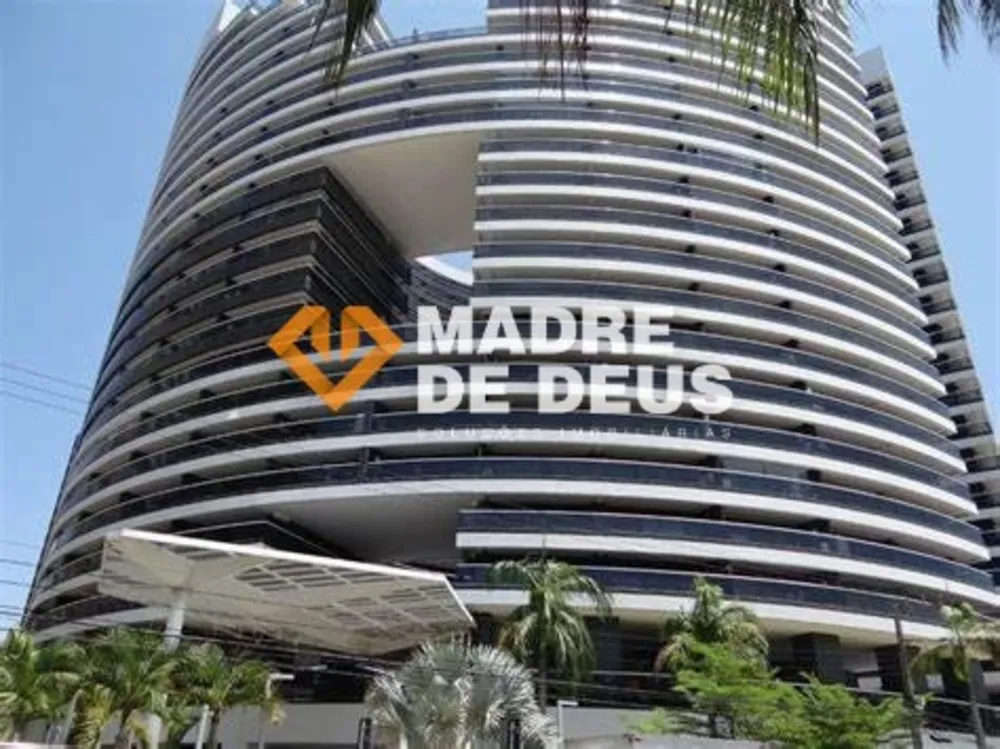 Cobertura, 3 quartos, 215 m² - Foto 2