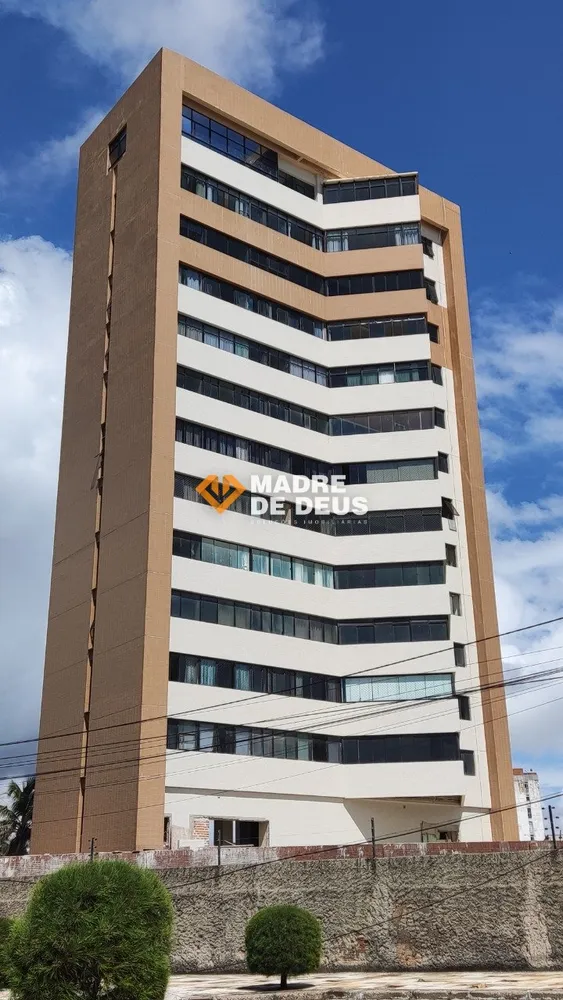 Apartamento, 3 quartos, 200 m² - Foto 1