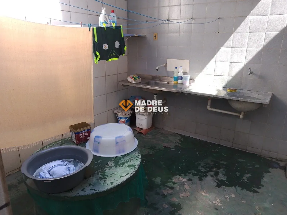 Casa, 5 quartos, 295 m² - Foto 2