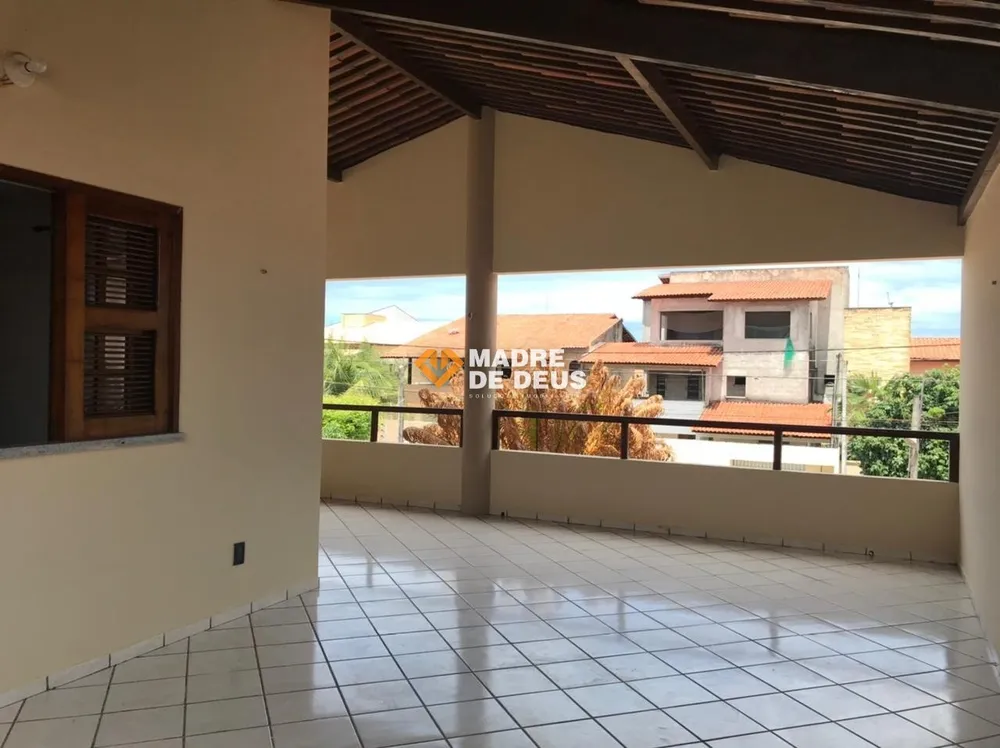 Casa, 4 quartos, 222 m² - Foto 1