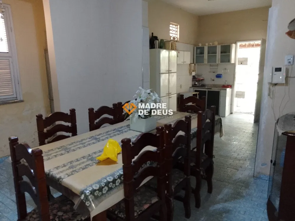 Casa, 5 quartos, 187 m² - Foto 1