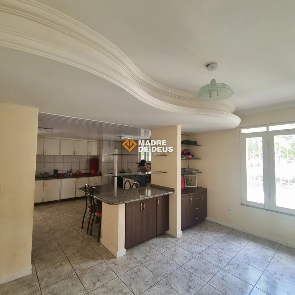 Casa, 7 quartos, 477 m² - Foto 2