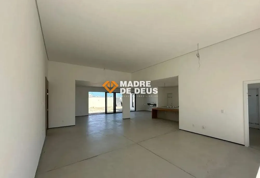 Casa, 4 quartos, 290 m² - Foto 3