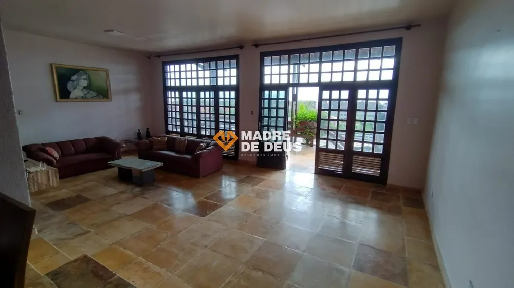 Casa, 4 quartos, 158 m² - Foto 1