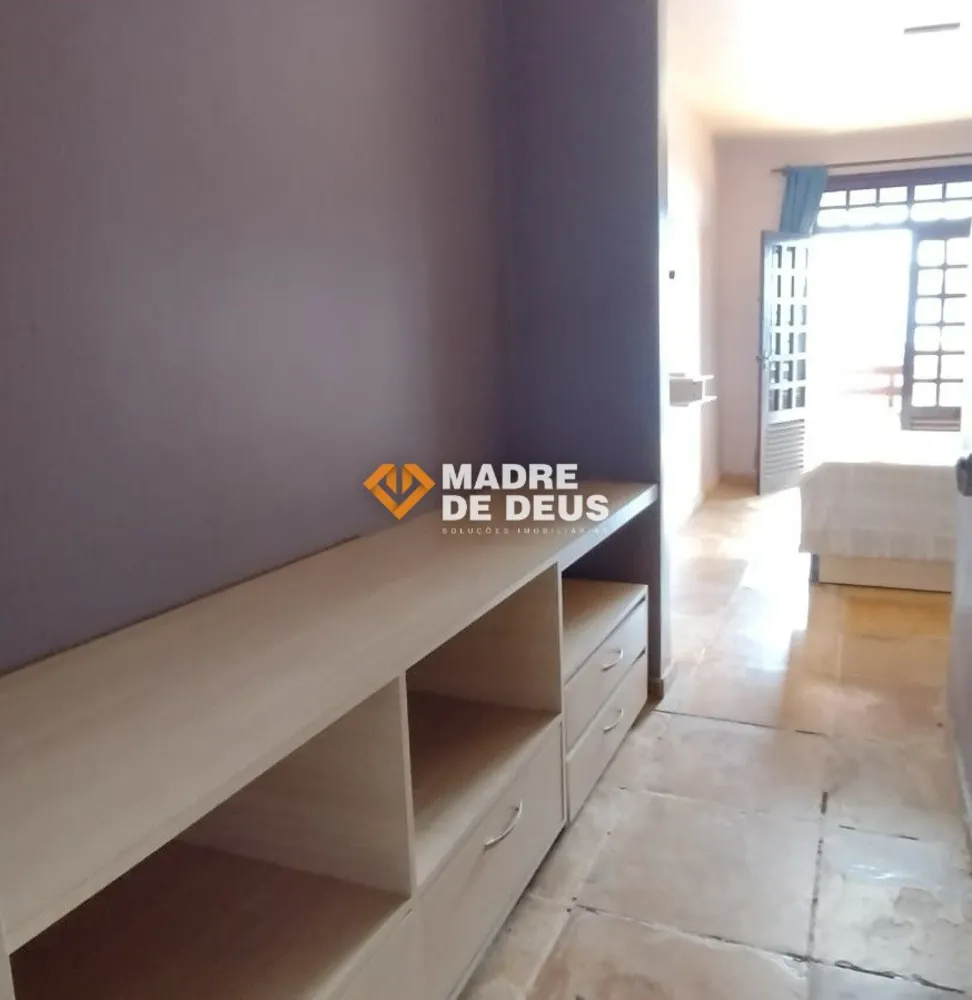Casa, 4 quartos, 158 m² - Foto 2
